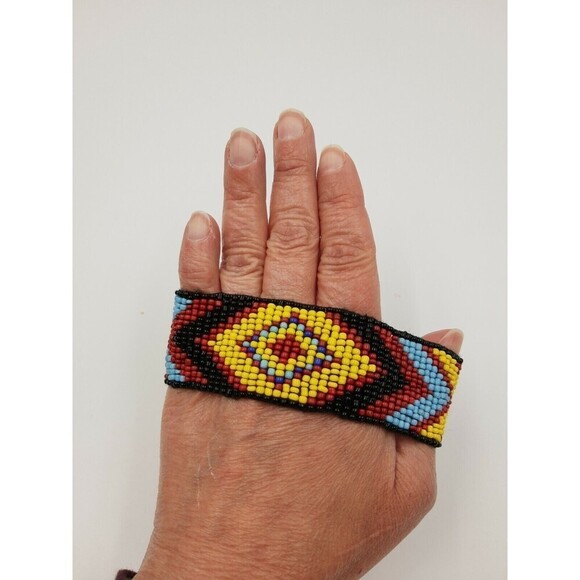 HUICHOL Bracelet with Native American Folk Art Diamond Eye/Arrow Seed bead - Picture 10 of 10